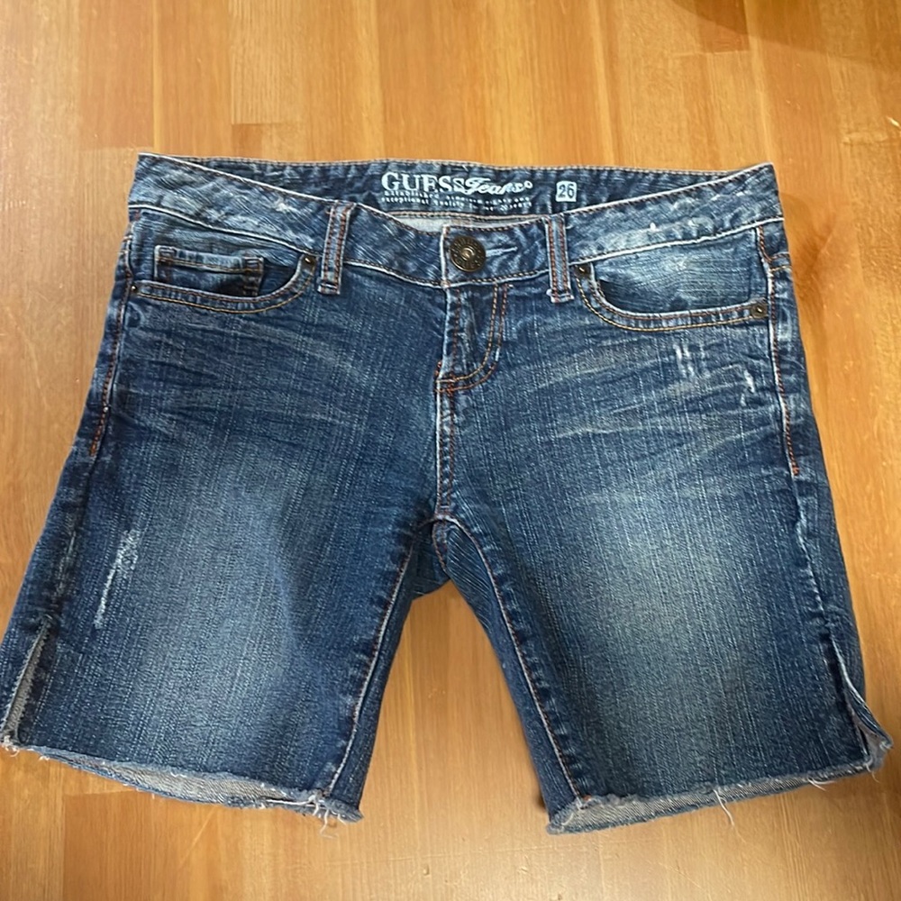 Guess slightly distressed jeans shorts with raw hem